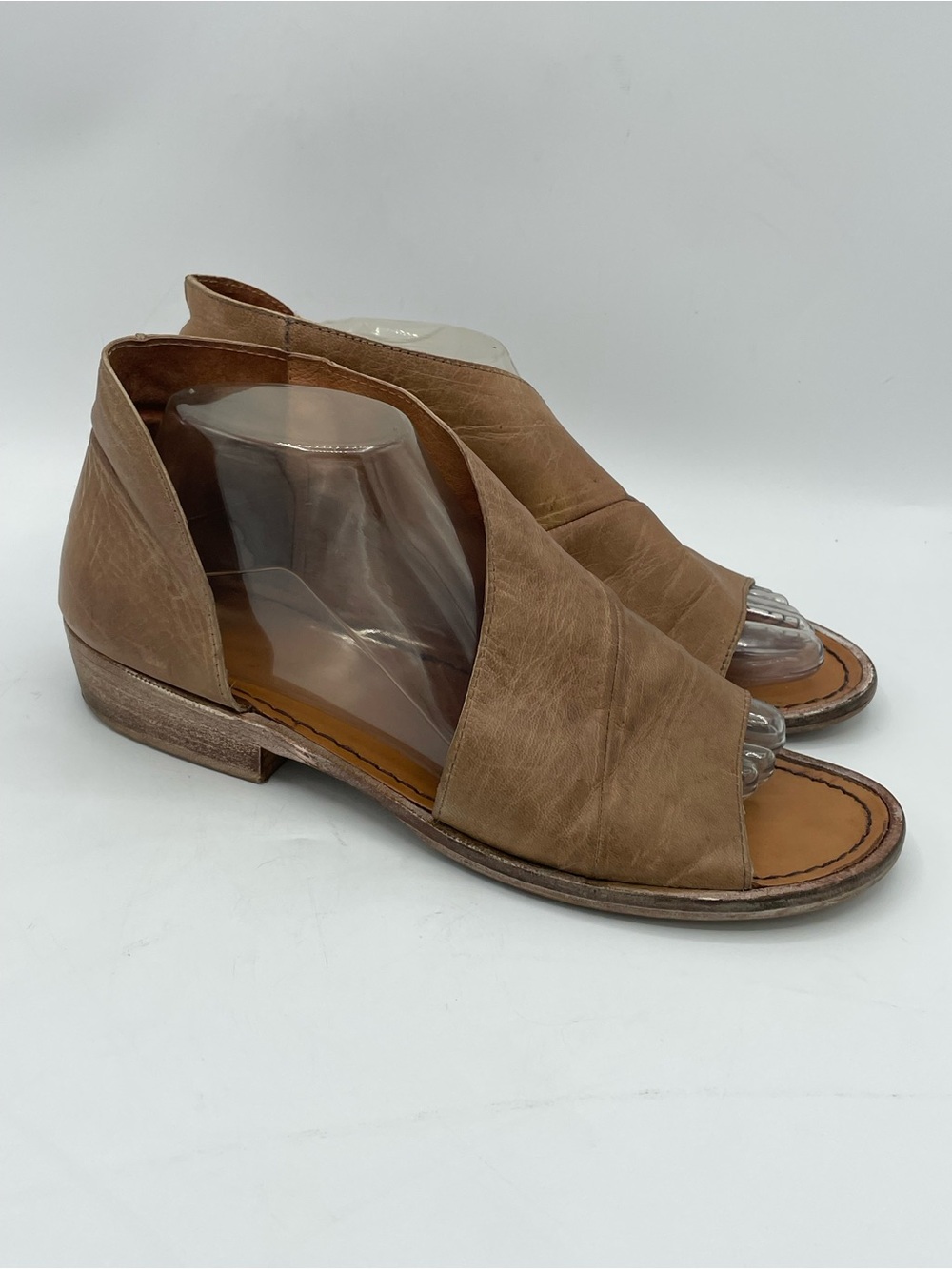 Free People Mont Blanc Tan Distressed Boho Festival Leather D’Orsay Sandal.